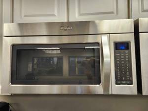 lot 49199 image: Whirlpool Over-the-Range Microwave WMH32L19AS