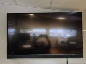 lot 49215 image: Skyworth 50in Screen LED TV with Wall Mount&nbsp