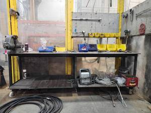 lot 36817 image: Heavy-Duty Wilton Vise with Mobile Work Bench, Contents Not Included&nbsp