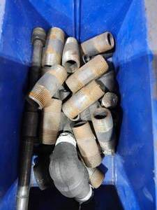lot 36828 image: Lot of Used Industrial Pipe Fittings and Connectors&nbsp