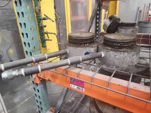 lot 48610 image: Industrial Hydraulic Cylinder Assembly