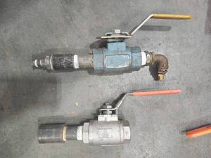 lot 48641 image: (2) Industrial NACE CF8M Ball Valves with Lever Handles
