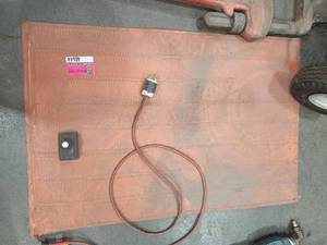 lot 48644 image: Industrial Electric Heating Pad with Temperature Control&nbsp