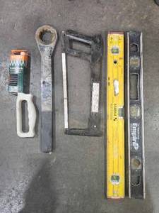 lot 48652 image: Professional Construction Tool Set&nbsp