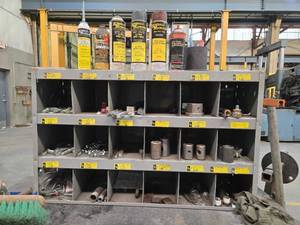 lot 48695 image: Industrial Storage Unit with Kimball Midwest Supplies&nbsp