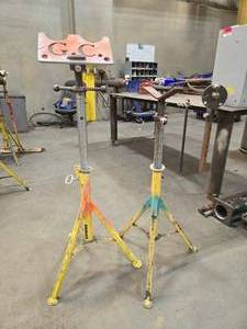 lot 49077 image: Sumner 2500lb HD Jack Stands - Pair