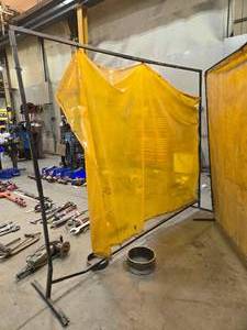 lot 49085 image: Industrial Welding Screen with Stand&nbsp
