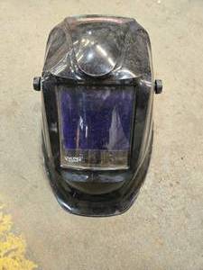 lot 49087 image: Lincoln Electric Viking Auto-Darkening Welding Helmet&nbsp