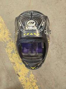 lot 49089 image: Miller Digital Infinity Auto-Darkening Welding Helmet