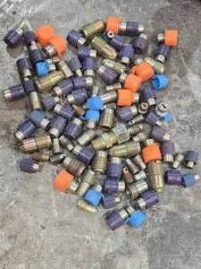 lot 49099 image: Lot of Used Hydraulic Fittings and Caps&nbsp