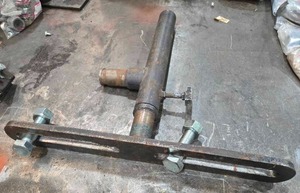 lot 49132 image: &nbspIndustrial Clamping Tool with T-Handle&nbsp