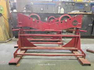 lot 34199 image: B&ampB FN 3802 Mega Roller Pipe Stand&nbsp