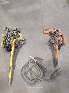 lot 34203 image: Industrial Chain Hoists with Welding Lead&nbsp
