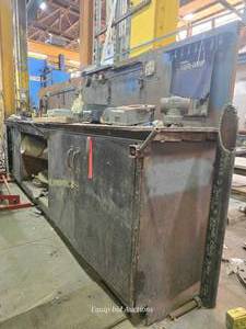 lot 34204 image: Industrial Workbench with Vise-Grip System and Equipment