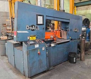 lot 29 image: 2009 Industrial Band Saw Machine, DoAll C-650 NC