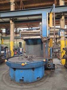 lot 30 image: Knuth VDM 2600 Vertical Turret Lathe