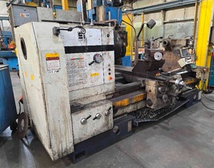 lot 27 image: Summit 52X.60B-VS Industrial Lathe Machine