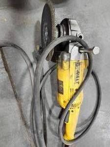 lot 49237 image: DeWalt D28493 Heavy-Duty Angle Grinder