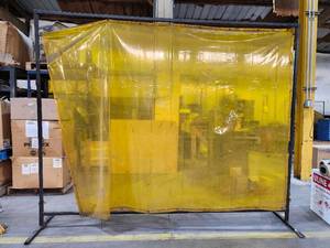 lot 49246 image: Industrial Welding Screen with Stand