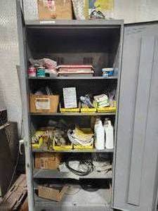 lot 49351 image: Industrial Welding Supplies With TIG Equipment And Blades&nbsp