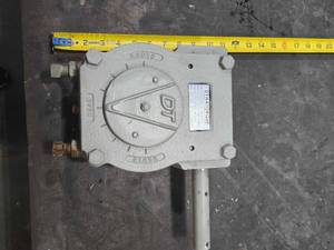 lot 34407 image: Dynatorque DT21 Industrial Actuator - 26,000 lb Capacity&nbsp