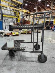 lot 49382 image: Industrial Warehouse Cart with Upper Rack&nbsp