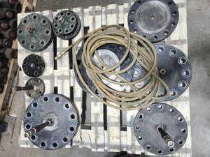 lot 49411 image: Industrial Multi-Port Flange Set with Hydraulic Hose&nbsp