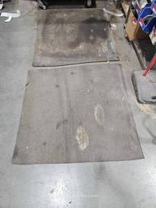 lot 34391 image: Used Heavy-Duty Rubber Floor Mats&nbsp