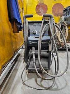 lot 48726 image: Miller Millermatic 252 MIG Welder