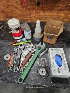 lot 48748 image: Mixed Lot of Plumbing Tools and Supplies