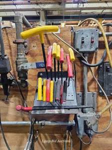 lot 48765 image: Industrial Hex Key Allen Wrench Set with Wall Mount Holder&nbsp