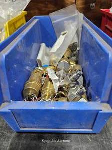 lot 48772 image: Assorted Industrial Hydraulic Fittings and Valves Lot&nbsp
