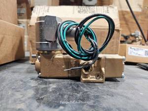 lot 48800 image: Industrial Solenoid Control Valve Assembly