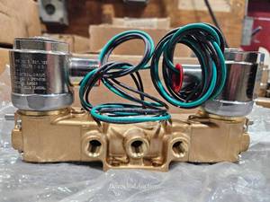 lot 48806 image: VERSA Industrial Solenoid Valve Assembly
