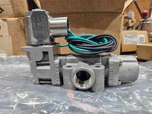 lot 48807 image: Industrial Solenoid Control Valve Assembly&nbsp