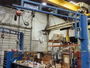 lot 20279 image: Gorbel 500 Industrial Workstation Crane System&nbsp
