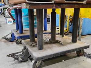 lot 20288 image: Industrial Heavy-Duty Hydraulic Cart&nbsp