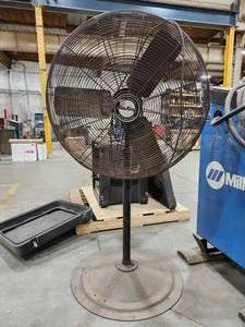 lot 20292 image: Industrial Air King High Velocity Pedestal Fan