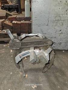 lot 20300 image: &nbspIndustrial Chain and Gear Drive Mechanism&nbsp