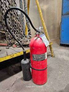 lot 20305 image: Industrial Carbon Dioxide Fire Extinguisher&nbsp