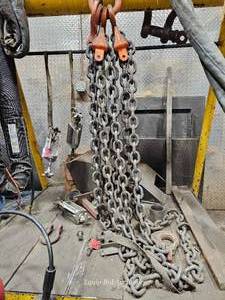 lot 20308 image: Heavy Duty Industrial Chain Set with Orange Hooks&nbsp