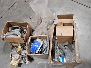 lot 48895 image: Large Lot of Industrial Hardware and Fasteners&nbsp