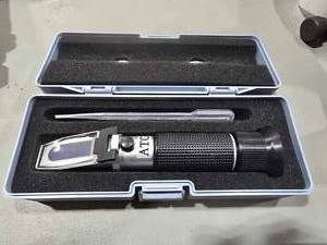 lot 34238 image: Professional Portable Refractometer with Case