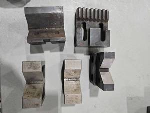 lot 34245 image: Industrial V-Blocks and Angle Blocks Set&nbsp