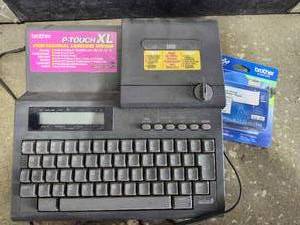 lot 35470 image: Brother P-touch XL PT-8000 Electronic Labeling System