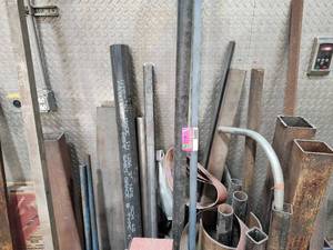 lot 36880 image: Assorted Steel Pipes and Metal Tubing Lot&nbsp
