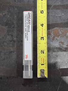 lot 34703 image: Dream Drills 716x12.0x718 Coolant-Through Drill Bit&nbsp&nbsp
