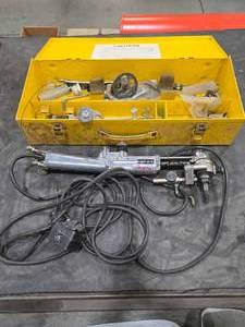 lot 34738 image: Handy Auto Electric Polishing Machine with Tool Kit&nbsp&nbsp