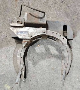 lot 20325 image: TKM Pipe Beveling Machine Base Unit