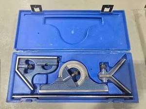 lot 34264 image: Combination Square Set with Protractor Head